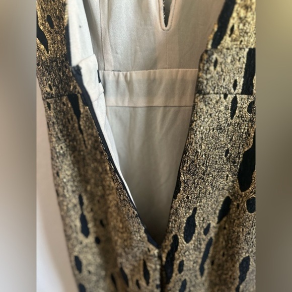 Gold & Black Low Cut Body-Con Dress by Filtre, SM - Picture 8 of 11